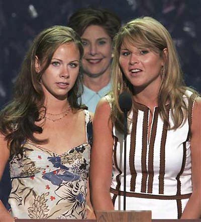 常春藤名校流行裸體派對(duì) 布什女兒曾參加