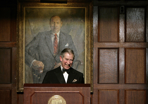 查爾斯夫婦游美國惹話題 祖先風流韻事被重提