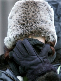 美國數(shù)州遭遇寒流 學(xué)校關(guān)閉至少6人死亡