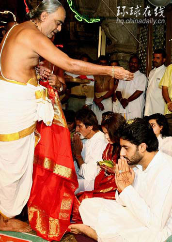 世界第一美女低調完婚