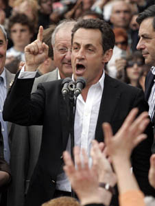 法國大選人物篇：警察、美女和農民 三足鼎立雙面PK