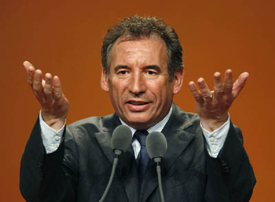 法國大選人物篇:警察、美女和農(nóng)民 三足鼎立雙面PK