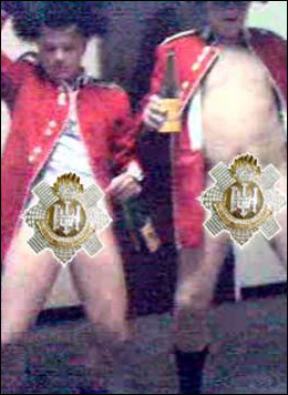 英女王衛隊裸舞錄像曝光