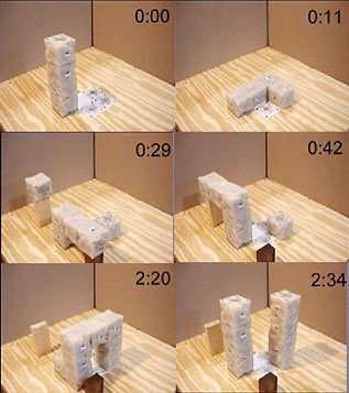 機器人部隊透視 布什親手“探彈”過手癮