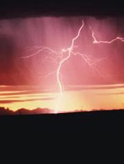 研究稱非洲閃電可引發大西洋颶風