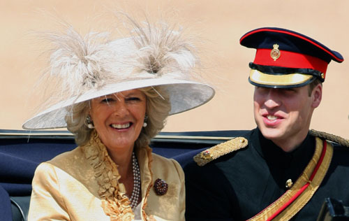 女王81歲生日檢閱禁衛軍