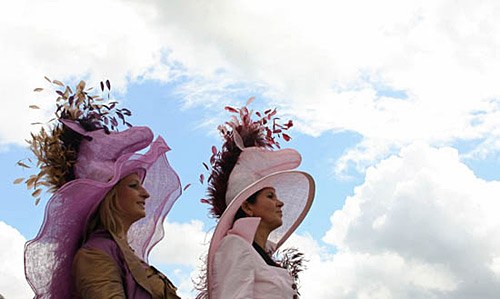 英國皇家阿斯科特賽馬會帽子創(chuàng)意無限