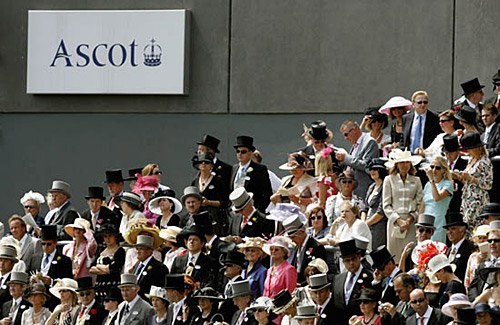 英國皇家阿斯科特賽馬會(huì)帽子創(chuàng)意無限