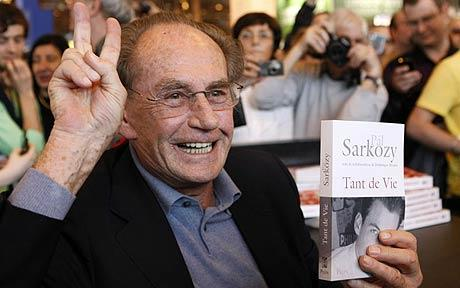 薩科齊老爸發布自傳 以筆為武器應對“誹謗”者
