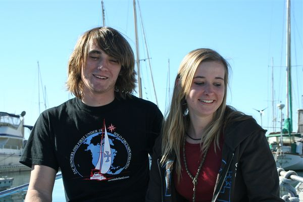 少年冒險(xiǎn)家們太瘋狂 西方社會(huì)呼吁限制年齡