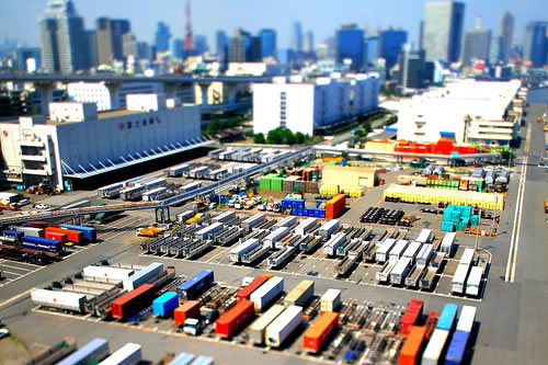 神奇！相機竟能照出小人國