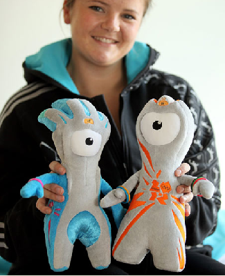 倫敦奧運(yùn)會(huì)特許商品首次出售 品種豐富實(shí)用性強(qiáng)