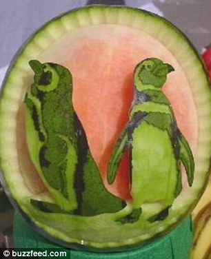 日本廚師愛(ài)刻西瓜 闖出名聲被贊“米開(kāi)朗琪羅”