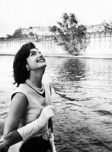 新書揭秘杰奎琳肯尼迪“真愛”