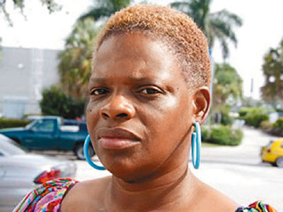 美國(guó)一婦女因未與市長(zhǎng)打招呼被停職兩天