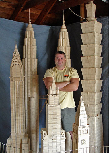 美國(guó)男子6年用600萬(wàn)根牙簽搭建世界建筑(組圖)