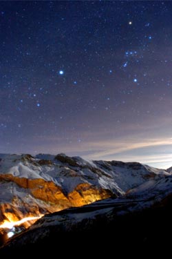 伊朗攝影師沙漠拍攝壯觀銀河系照片