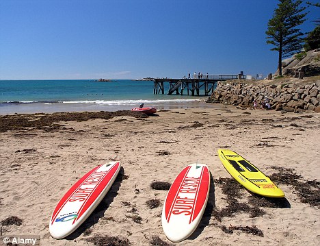 澳15歲少女在“吸血鬼網(wǎng)站”公布照片后被殺