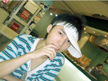 追夢男孩“奶嘴”被封“國民美少年”