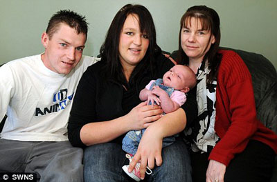 無(wú)語(yǔ) 嬰兒出生前3小時(shí)糊涂媽媽才知懷孕