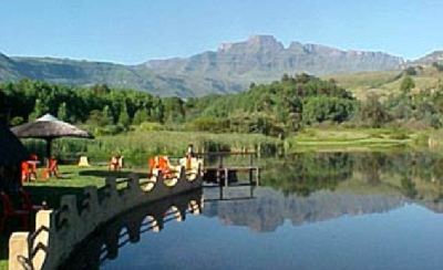 南非婚禮現場露臺坍塌 80名賓客成落湯雞