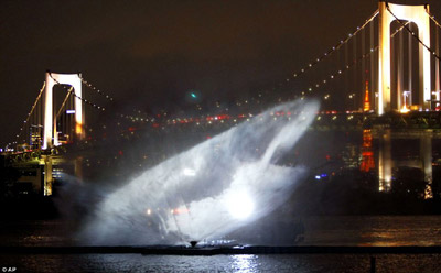 組圖：日本音樂燈光噴泉展示美妙光影藝術