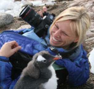 女?dāng)z影師不畏零下20度嚴(yán)寒 拍攝到絕美北極光