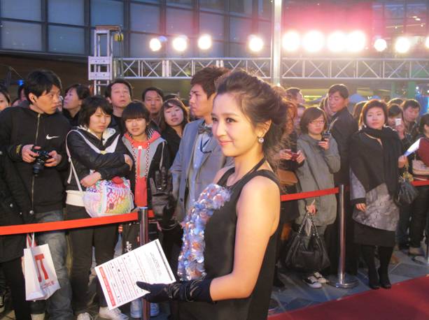 第五屆“中法文化之春”開幕 劉燁攜法國嬌妻到場祝賀