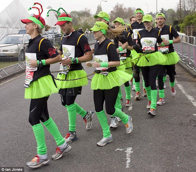 倫敦馬拉松賽創17項記錄 英公主與3.7萬人齊跑(組圖)