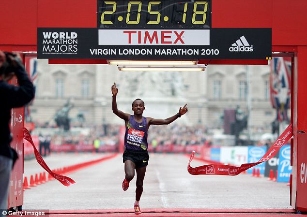 倫敦馬拉松賽創(chuàng)17項(xiàng)記錄 英公主與3.7萬人齊跑(組圖)