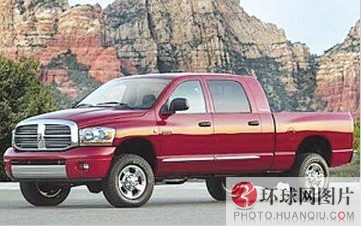 盤點全球因“錢”引發的瘋狂事(組圖)