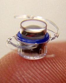 美發(fā)明能植入眼中微型望遠鏡：可放大3倍(圖)