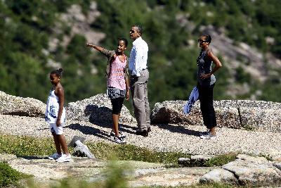 言行不一惹非議 奧巴馬提前結束周末游