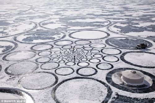 美藝術家貝加爾湖創作世界最大圖畫 面積32平方公里