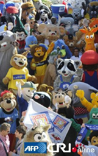 德國166個卡通吉祥物大游行 沖擊吉尼斯世界紀錄
