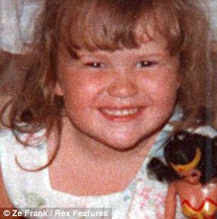 英網站搞父母照片模仿秀 兒女爭“像媽媽、像爸爸”