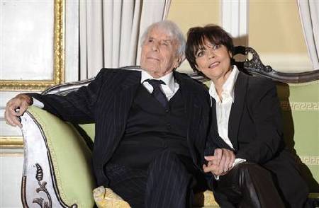 全球最老影星為愛戒煙三周 曾為納粹政權服務