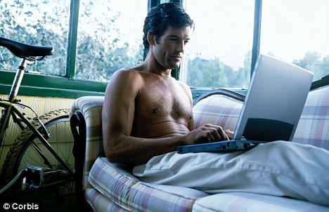 筆記本電腦接無線網絡輻射強 或降低男性精子活力