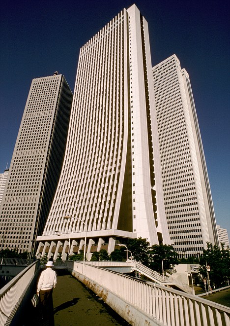 英科學家研發防震新技術 給建筑穿橡膠“隱身衣”