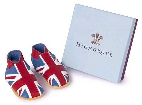 查爾斯“沾光”母親登基慶典 大賣紀(jì)念品捐慈善