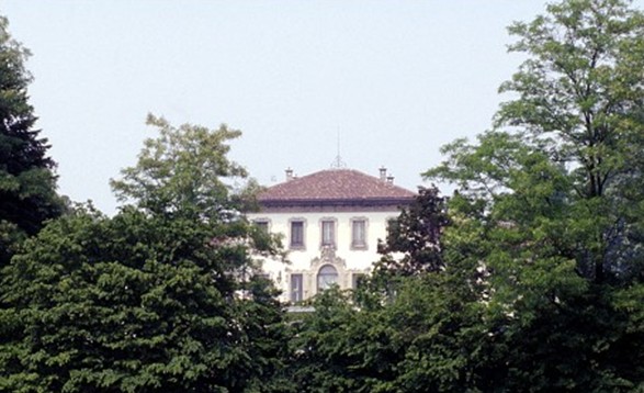 貝盧斯科尼達成離婚協議 日付前妻8萬英鎊換自由