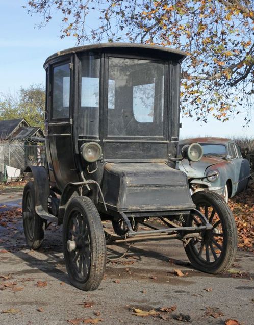 美國百年電車將拍賣 銹跡斑斑但仍能駕駛