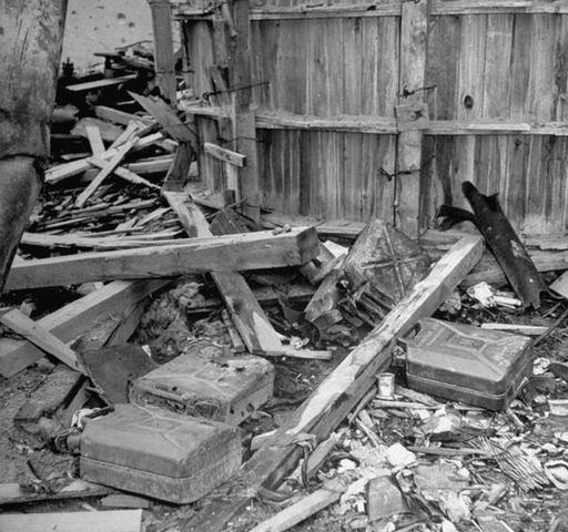 組圖:珍貴黑白老照片披露希特勒自殺地堡