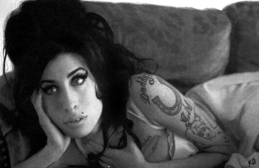 戴妃、蕾哈娜、碧昂斯 栩栩如生的明星鉛筆畫(huà)