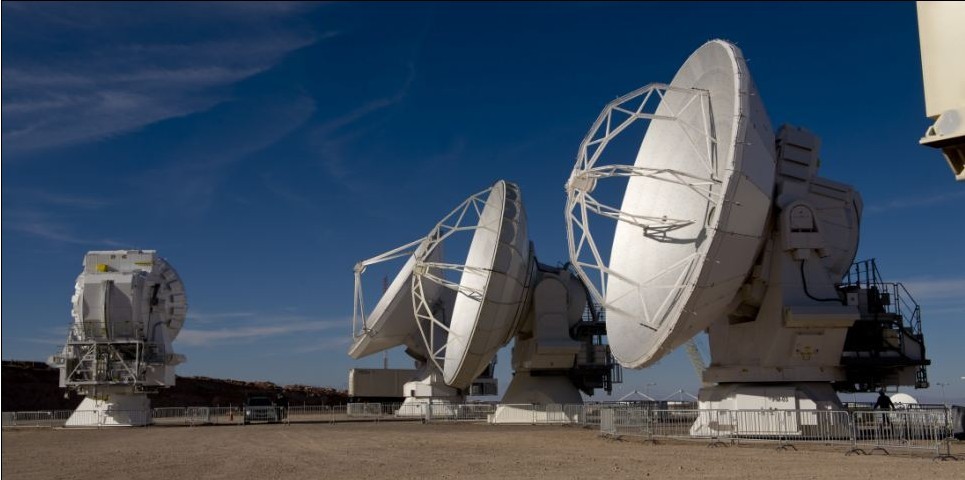 ALMA望遠(yuǎn)鏡拍攝首組太空?qǐng)D片 將改變?nèi)祟愑钪嬗^