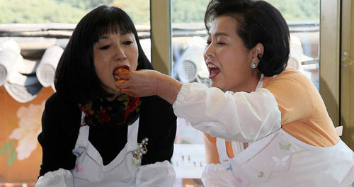 盤(pán)點(diǎn)全球各國(guó)第一夫人 米歇爾強(qiáng)勢(shì)布魯尼時(shí)尚