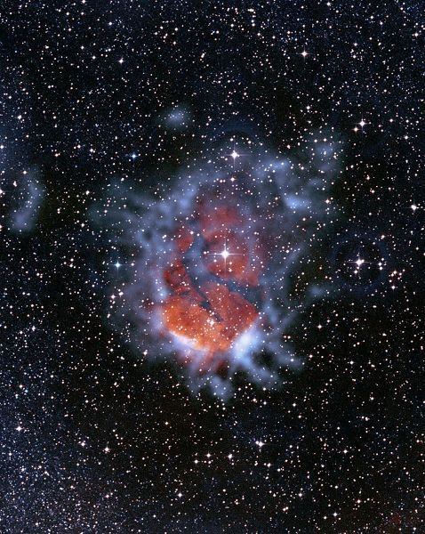 天文學(xué)家發(fā)現(xiàn)密集雙星系統(tǒng) 挑戰(zhàn)恒星形成理論（組圖）