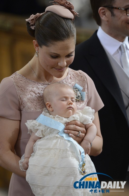 組圖：含著“金湯匙”出生 各國王室寶寶萌照大比拼