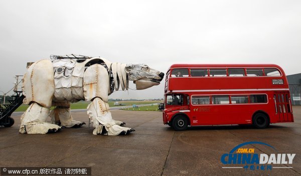 呼吁環(huán)保花樣多 綠色和平組織推世界最大“北極熊”