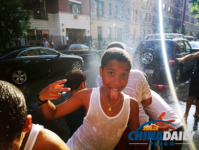 美攝影師手機(jī)抓拍紐約火辣夏天